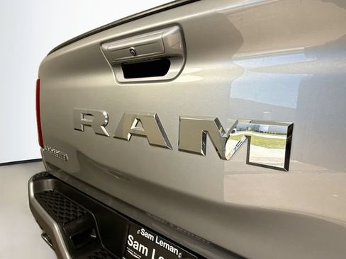 Used 2025 RAM 1500 Laramie w/ Sport Appearance Package AWD/4WD image 40