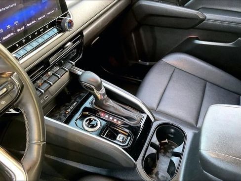 Used 2023 Chevrolet Colorado LT w/ LT Convenience Package III image 13