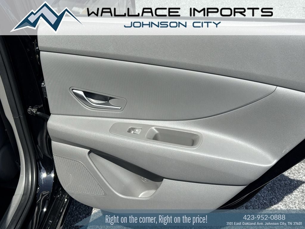 Used 2023 Hyundai Elantra SEL w/ Cargo Package FWD image 37