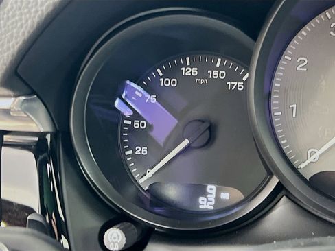 New 2026 Porsche Macan S image 13