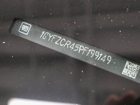 Used 2023 Cadillac XT4 Premium Luxury image 33