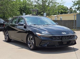 Used 2024 Hyundai Elantra Limited FWD video 1