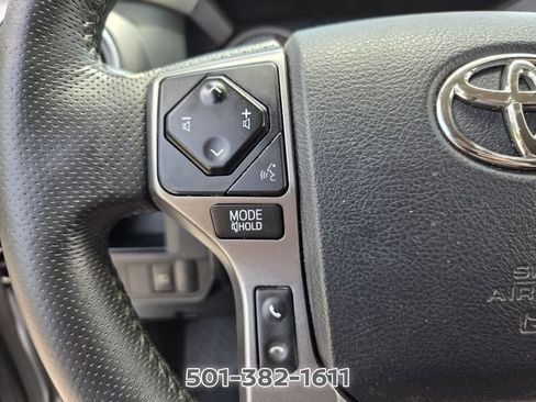 Used 2018 Toyota Tacoma SR5 RWD image 24