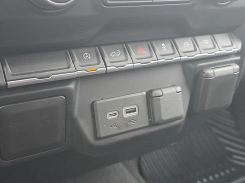Used 2021 Chevrolet Silverado 1500 Custom RWD image 27