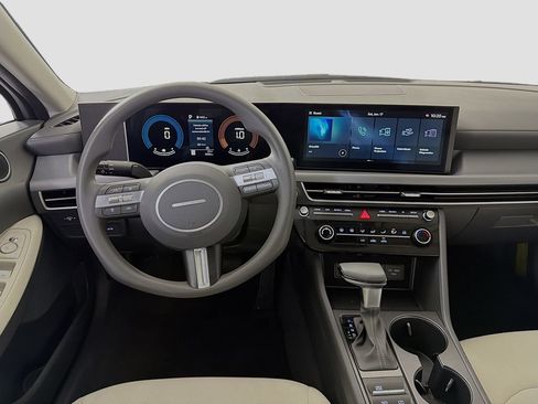 Used 2025 Hyundai Sonata SE image 23