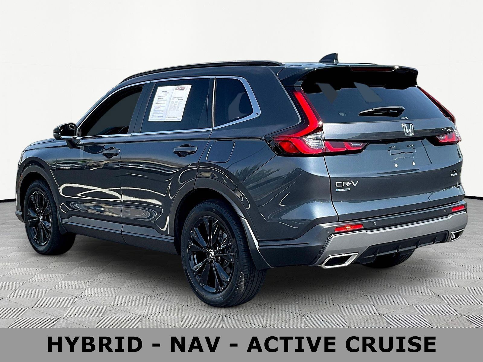 Used 2024 Honda CR-V Sport Touring image 4