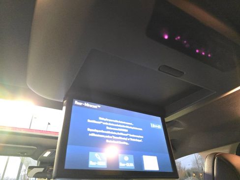 Used 2024 Toyota Sienna Platinum image 15