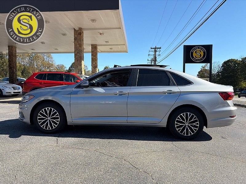 Used 2019 Volkswagen Jetta SE FWD image 3