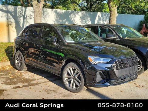 Certified 2024 Audi Q3 2.0T Premium w/ Convenience Package image 9