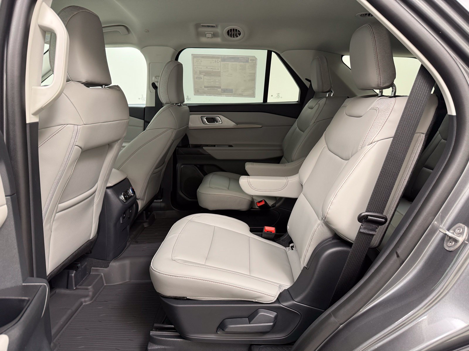 New 2026 Ford Explorer Active w/ Active Comfort Package RWD image 19