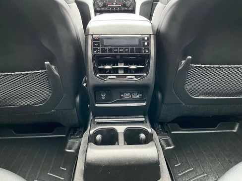 Used 2021 Jeep Grand Cherokee L Limited w/ Trailer Tow Group (B) image 17