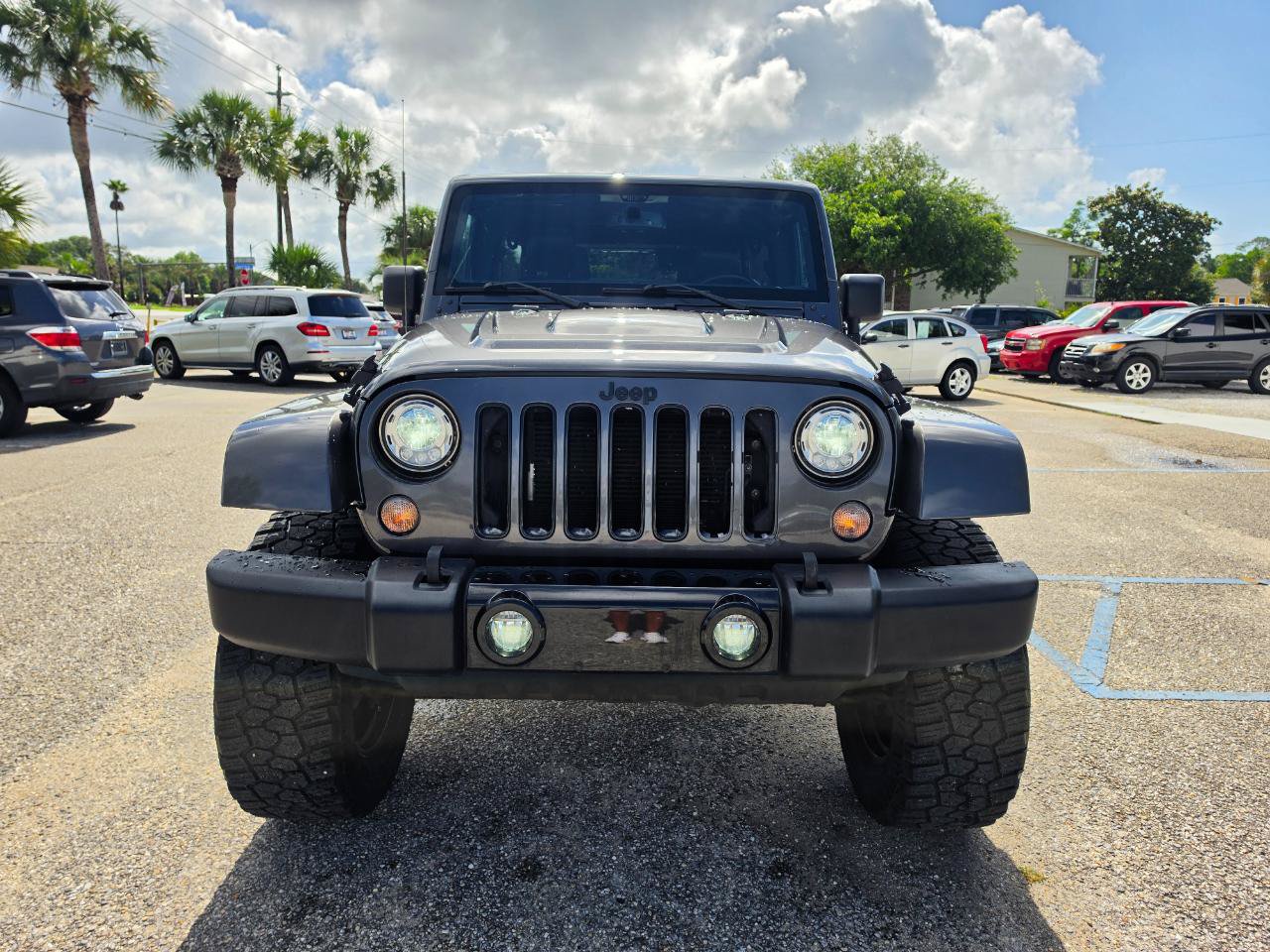 Used 2018 Jeep Wrangler Unlimited Sahara AWD/4WD image 8