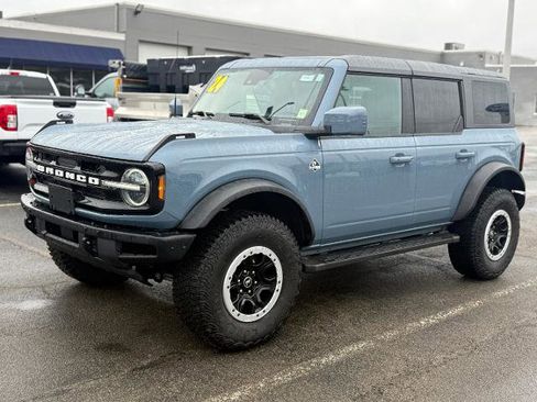 Certified 2024 Ford Bronco Outer Banks w/ Sasquatch Package image 4