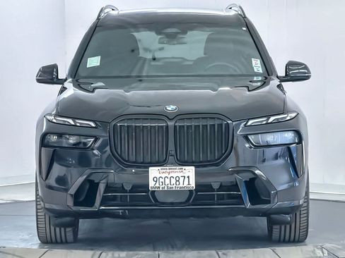 Used 2024 BMW X7 xDrive40i w/ M Sport Package AWD/4WD image 10