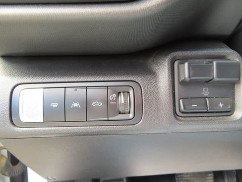 Used 2024 Chevrolet Silverado EV W/T AWD/4WD image 35