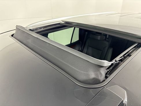 New 2026 GMC Yukon Denali w/ Sun & Power Step Package image 22