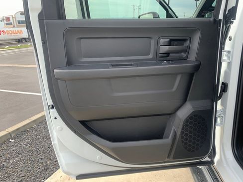 Used 2024 RAM 2500 Tradesman w/ Safety Group image 20