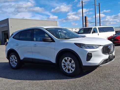 New 2026 Ford Escape Active image 2