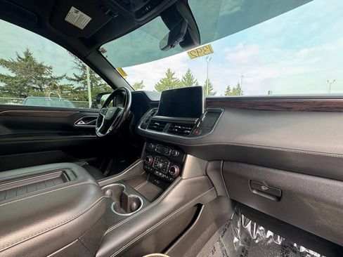 Used 2021 Chevrolet Tahoe Premier w/ Premium Package AWD/4WD image 37