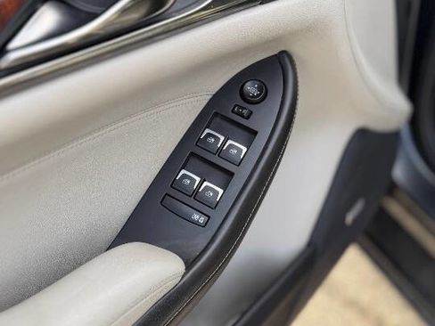 Used 2014 Cadillac CTS Luxury image 11