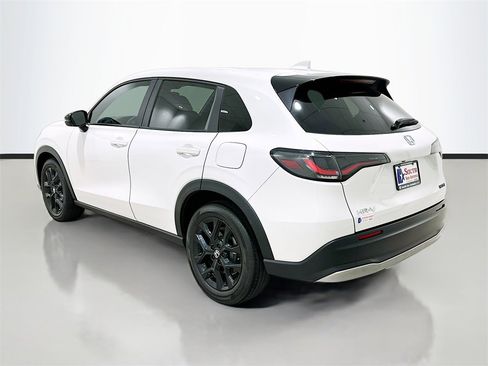 Used 2024 Honda HR-V Sport image 5