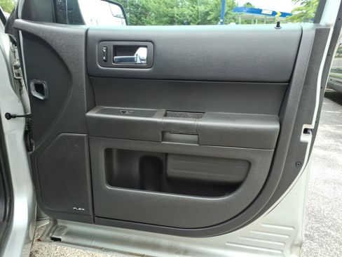 Used 2015 Ford Flex SE FWD image 29