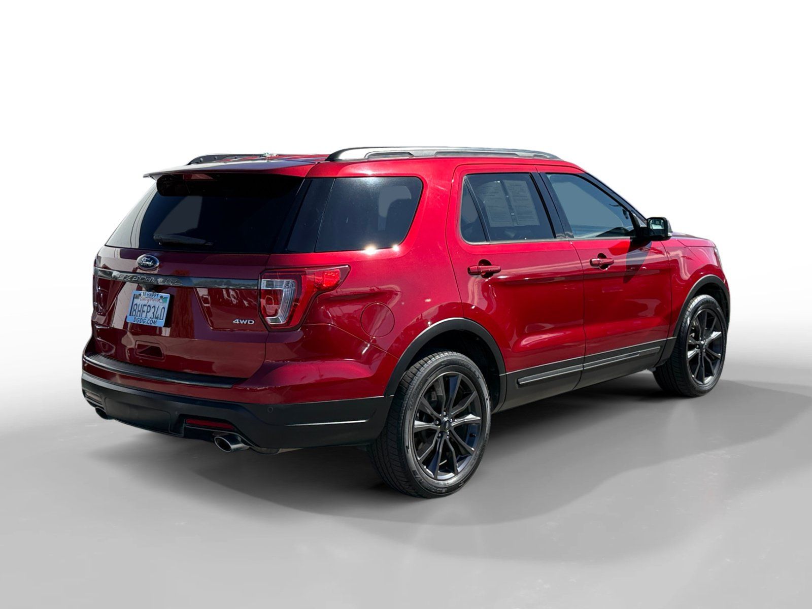 Used 2018 Ford Explorer XLT w/ Equipment Group 202A AWD/4WD image 5