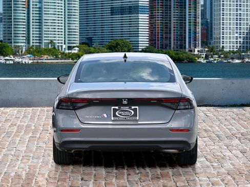 New 2025 Honda Accord SE image 6