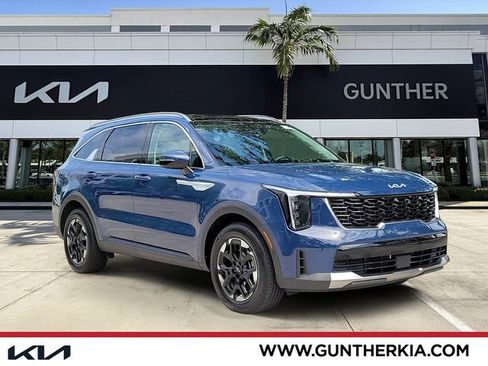 Certified 2024 Kia Sorento S w/ Panoramic Sunroof Package FWD image 1