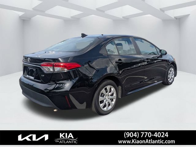 Used 2024 Toyota Corolla LE FWD image 3
