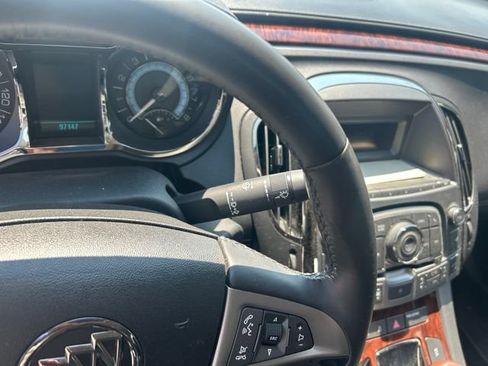 Used 2011 Buick LaCrosse CXL w/ Entertainment Package FWD image 9
