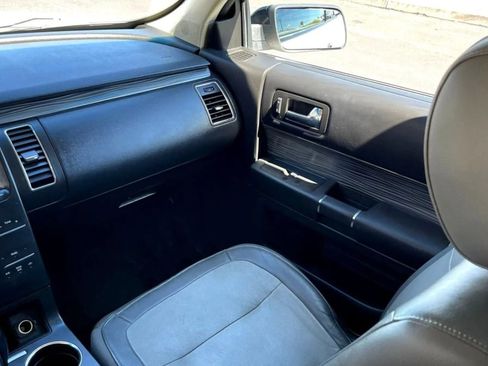 Used 2018 Ford Flex SEL w/ Equipment Group 202A image 38