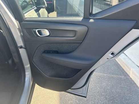 Used 2025 Volvo XC40 B5 Plus AWD/4WD image 12