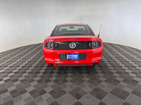 Used 2013 Ford Mustang Coupe RWD image 8