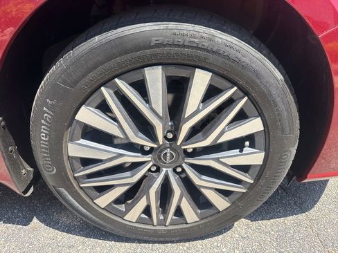 Used 2023 Nissan Altima 2.5 SV FWD image 9