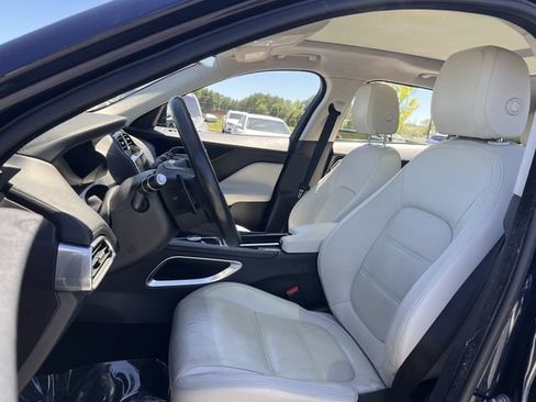 Used 2020 Jaguar F-PACE Prestige AWD/4WD image 14