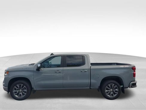 Used 2024 Chevrolet Silverado 1500 LT AWD/4WD image 2