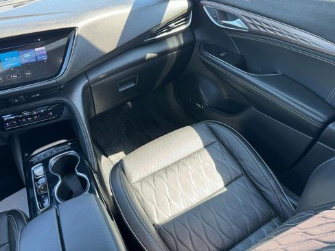 Used 2021 Buick Envision Avenir AWD/4WD image 16