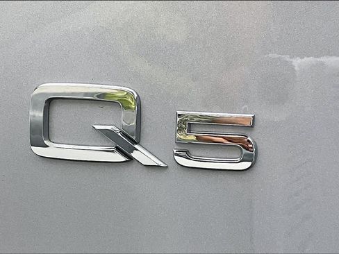 Used 2022 Audi Q5 2.0T Premium Plus AWD/4WD image 32