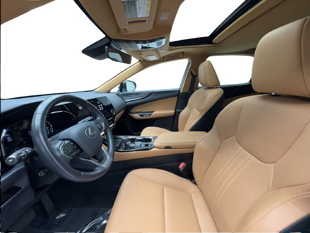 Used 2025 Lexus NX 250 FWD w/ Towing Package (2000 Lbs) image 21