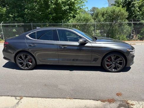 Used 2023 Genesis G70 3.3T w/ Sport Prestige Package RWD image 9