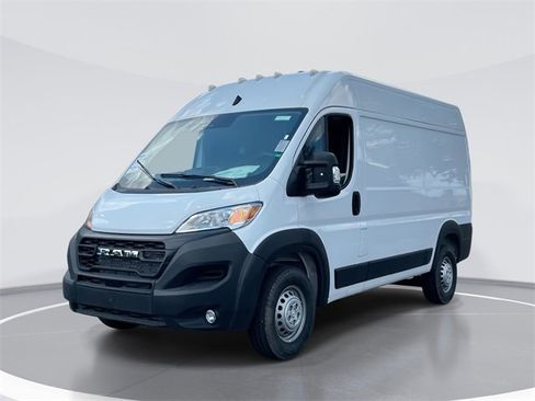 New 2024 RAM ProMaster 2500 w/ Convenience Group image 1