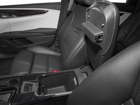 Used 2014 Cadillac XTS Luxury w/ Driver Awareness Package FWD image 21