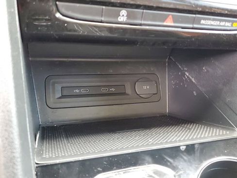 Used 2023 Volkswagen Atlas SE FWD image 23