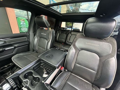 Used 2019 RAM 1500 Laramie AWD/4WD image 11