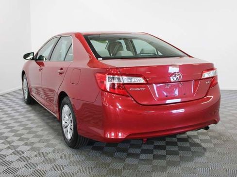 Used 2012 Toyota Camry LE w/ Protection Pkg FWD image 4
