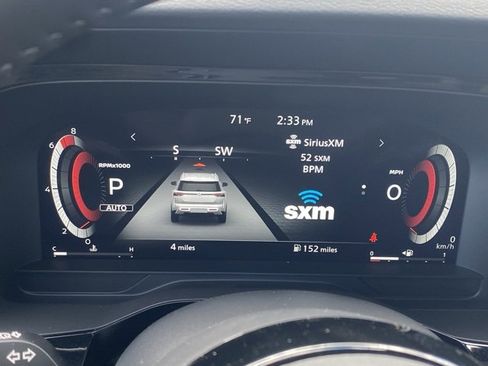 New 2025 Nissan Pathfinder Platinum w/ Black Appearance Package image 20