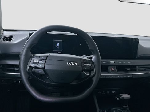 Used 2025 Kia K4 FWD image 17