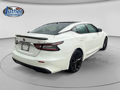 Used 2019 Nissan Maxima SR w/ Premium Package FWD image 5