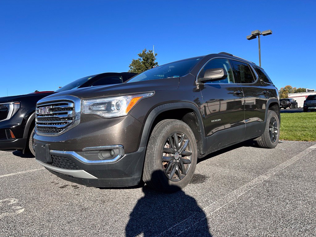 Used 2019 GMC Acadia SLT AWD/4WD image 2
